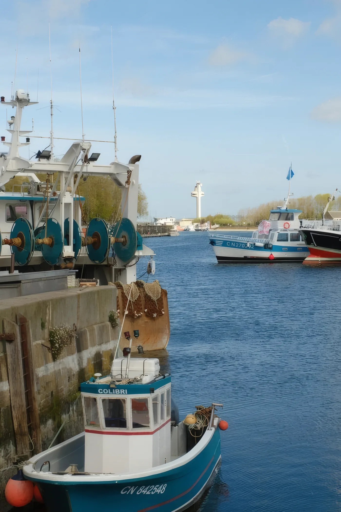 Bateau de pêche au port de Honfleur